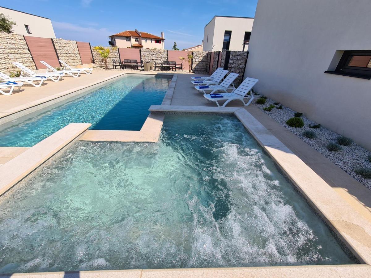 Pinna Residence - Vanga พูลา ภายนอก รูปภาพ